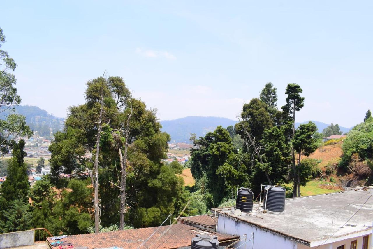 Silver Wood Holiday Inn Ooty Exterior photo